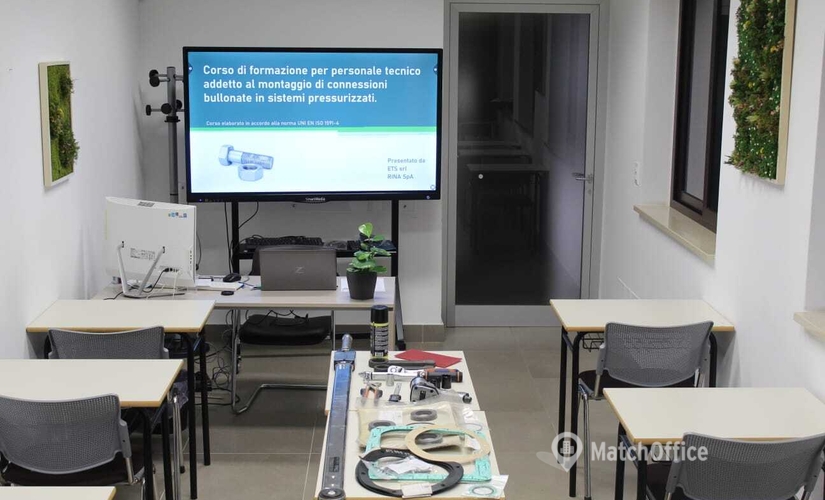 Affitta uno spazio per conferenze affidabile a Taranto di 22 m², Via Egidio Pignatelli - 2 | MatchOffice