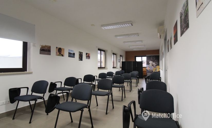 Prenota un centro conferenze affidabile a Taranto di 22 m², Via Egidio Pignatelli - 4 | MatchOffice.it