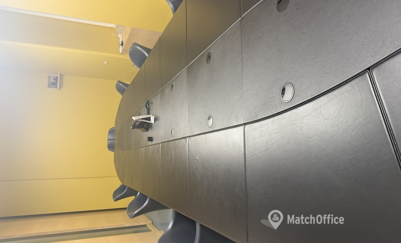 Affitta un centro conferenze accogliente a Napoli di , Piazza dei Martiri 30 - 2 | MatchOffice