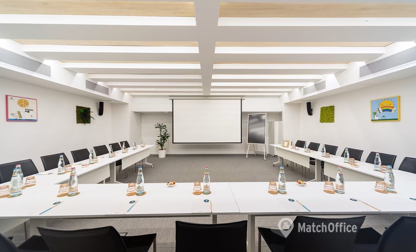 Prenota una sala conferenze accogliente a Milano di , Via Gustavo Fara 41 - 3 | MatchOffice