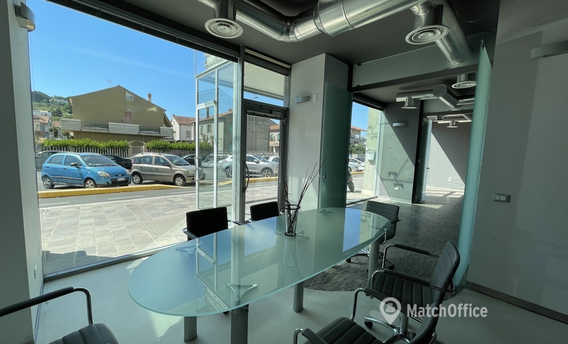 Uffici commerciali comodi disponibili per l'affitto a Pescara di 300 m², Via Falcone e Borsellino - 0 | MatchOffice