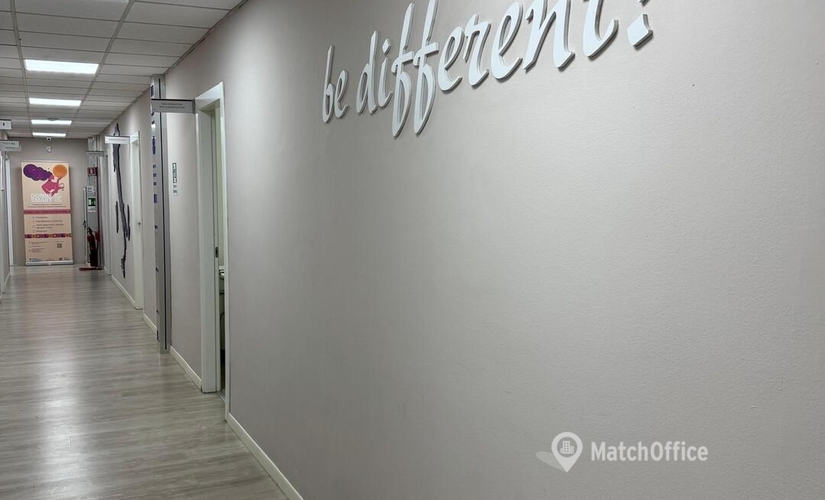 Scegli una sala riunioni accogliente a Palermo di , Via Marchese di Villabianca 70 - 2 | MatchOffice