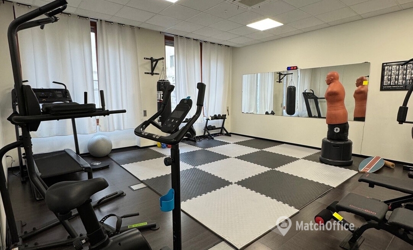 Uffici arredati da affittare a Milano di 400 m², Via Sammartini 33 - 4 | MatchOffice