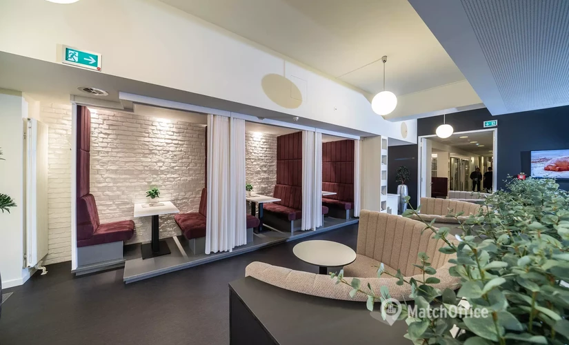 Trova ufficio coworking comodo a Milano di 1900 m², Via Broletto 4 - 0 | MatchOffice.it