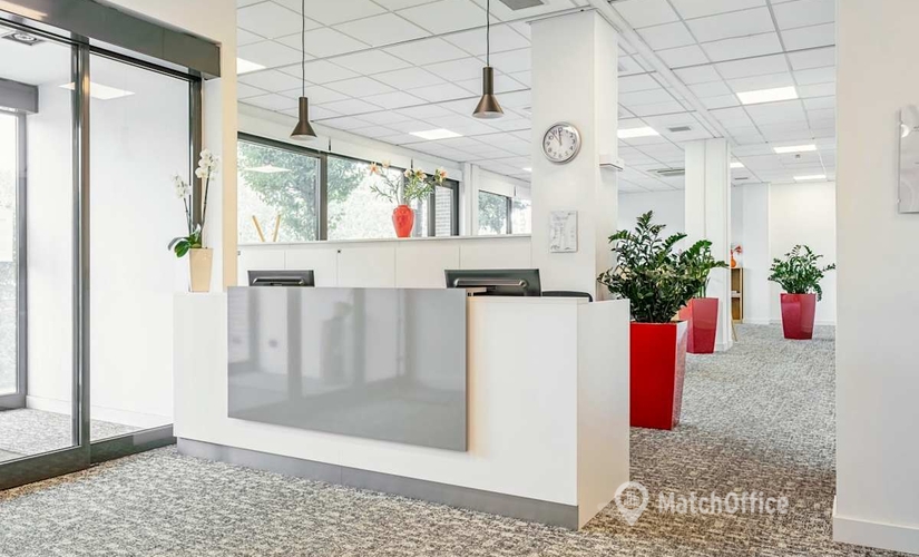 Esplora ufficio condiviso flessibile a Bologna di 10 m², Via Isonzo 67 - 1 | MatchOffice