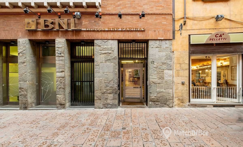 Esplora ufficio condiviso flessibile a Bologna di 10 m², Via Altabella 17 - 0 | MatchOffice