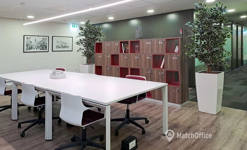 Esplora ufficio coworking comodo a Milano di 10 m², Via Roma 108 - 4 | MatchOffice.it