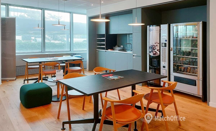 Esplora spazio coworking comodo a Milano di 10 m², Via Sebastiano Caboto - 1 | MatchOffice.it