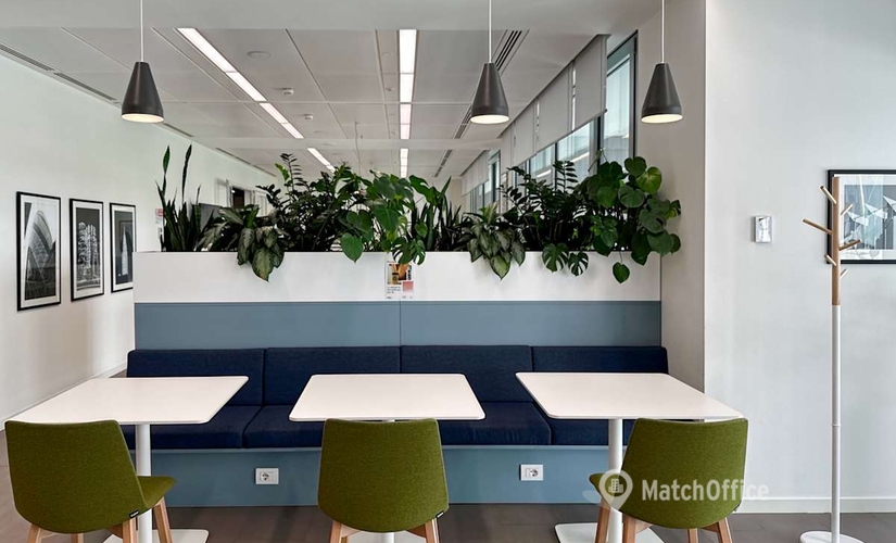 Coworking Via Gaetano de Castillia, 23 20124 Milan