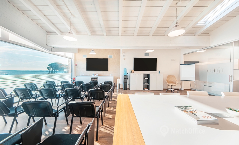 Scegli una sala conferenze accogliente a Brescia di , Via Antonio Meucci 77 - 2 | MatchOffice.it