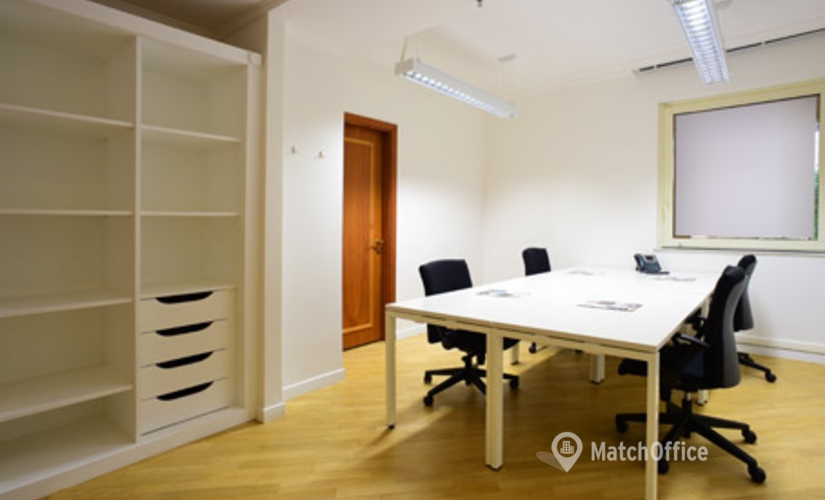 70 m² Business space place up for rent in Naples, Via San Giacomo 32 (80133) - 1 | MatchOffice