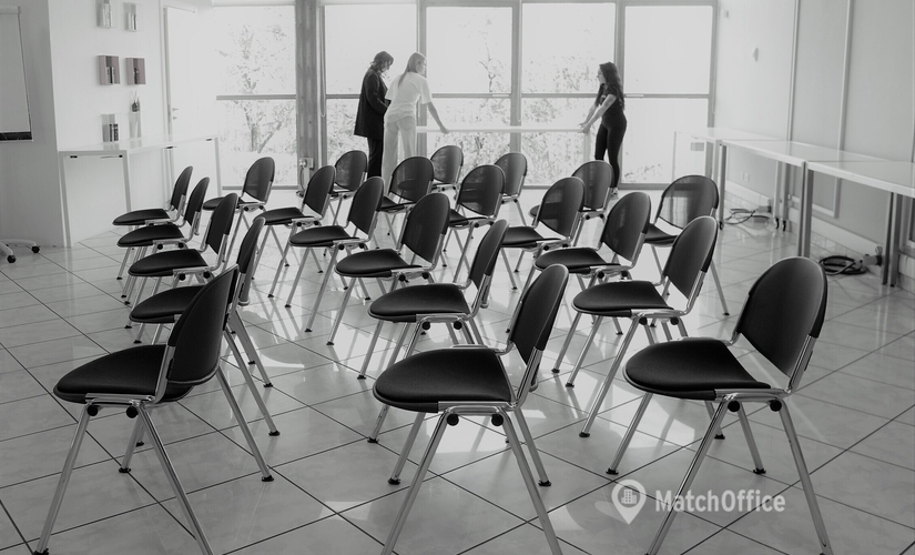 Meeting room Via P. e. M. Curie 1 42122 Reggio Emilia