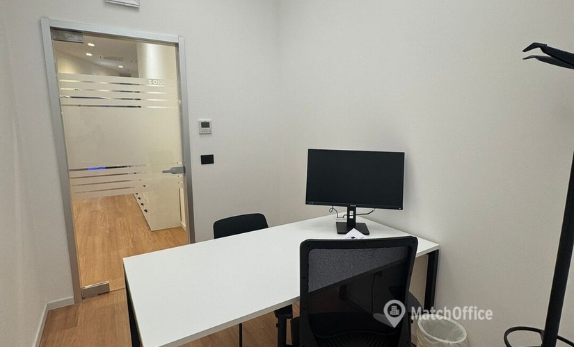 Spazi per uffici comodi disponibili per l'affitto a Napoli di 35 m², Via Circumvallazione Esterna 2 - 2 | MatchOffice