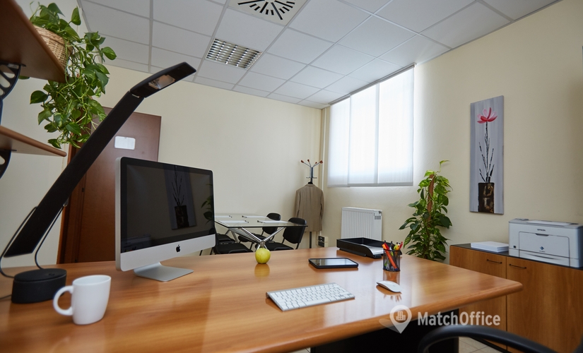 400 m² Business center place for rent in Milan, Via Gaudenzio Ferrari 21 (21047) - 0 | MatchOffice.com