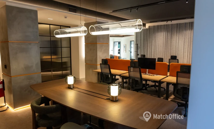 80 m² Shared workspace  in Turin, Via Pietro Micca 21 (10122) - 4 | MatchOffice.com