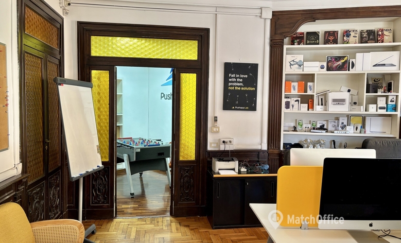 Esplora ufficio temporaneo adatto a Napoli di 170 m², Via Carlo de Cesare 64 - 3 | MatchOffice