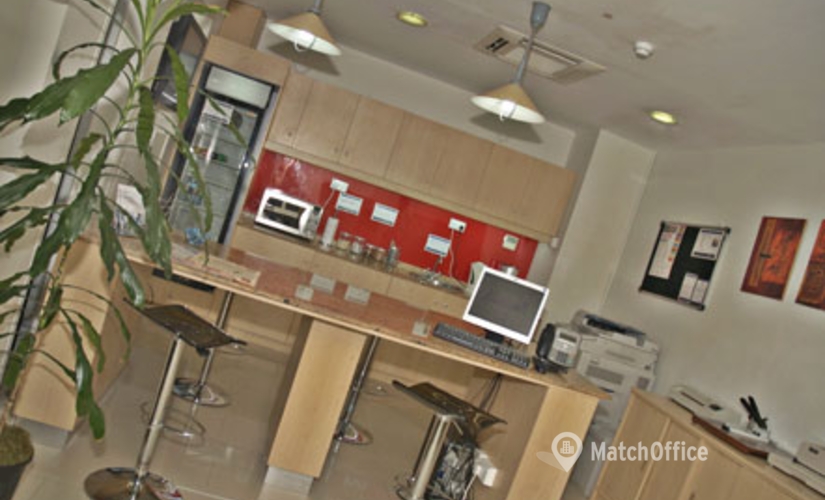 100 m² Business center building available to rent in Nairobi, Purshottam Place (00800) - 3 | MatchOffice.com