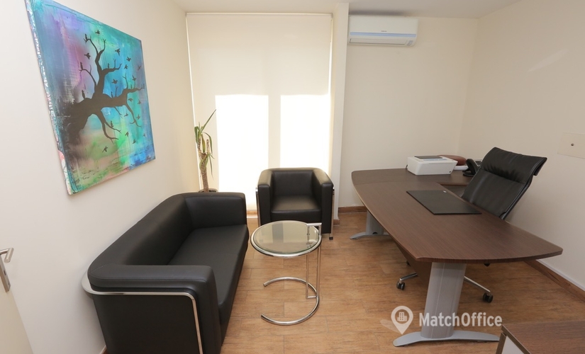130 m² Business center building for rent in Beirut, Hamra Main Street (00000) - 2 | MatchOffice.com