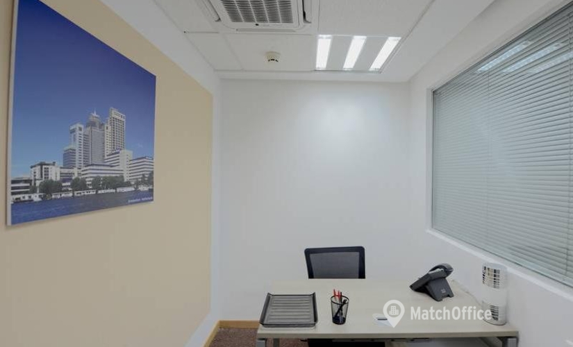 95 m² Business center property for rent in Casablanca, 12 Avenue Ali Abderrazak (20250) - 1 | MatchOffice.com