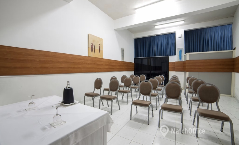 Conference space in Il-Bahar, Qawra (SPB 1908) - 1 | MatchOffice.com