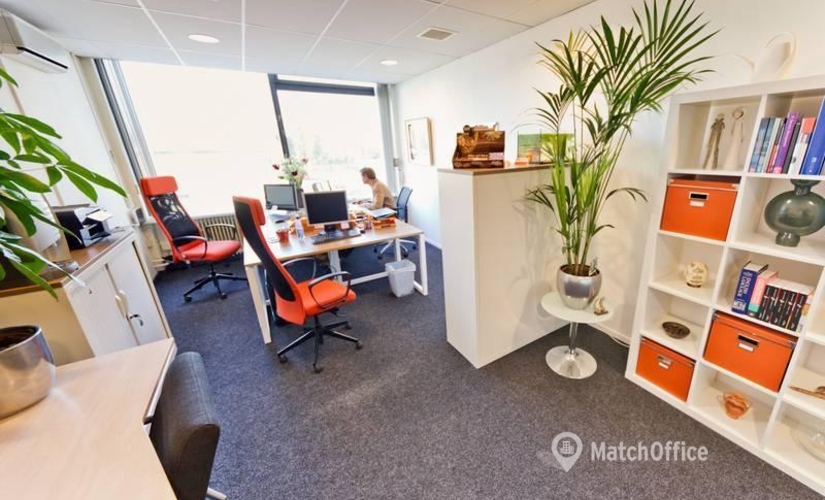 Book a 55 m² Conference room in Hilversum, Zeverijnstraat 6 (1216 GK) - 2 | MatchOffice