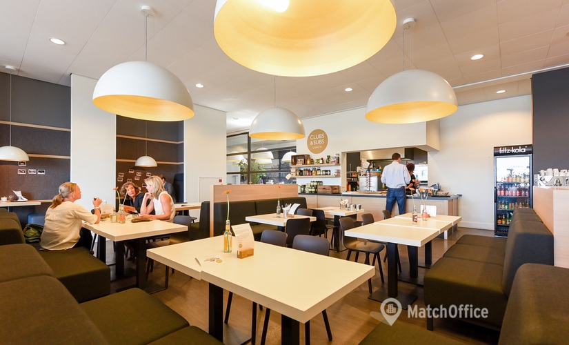 Rent a 50 m² Conference center in Sloterdijk, Teleport Boulevard 110 (1043 EJ) - 5 | MatchOffice.com