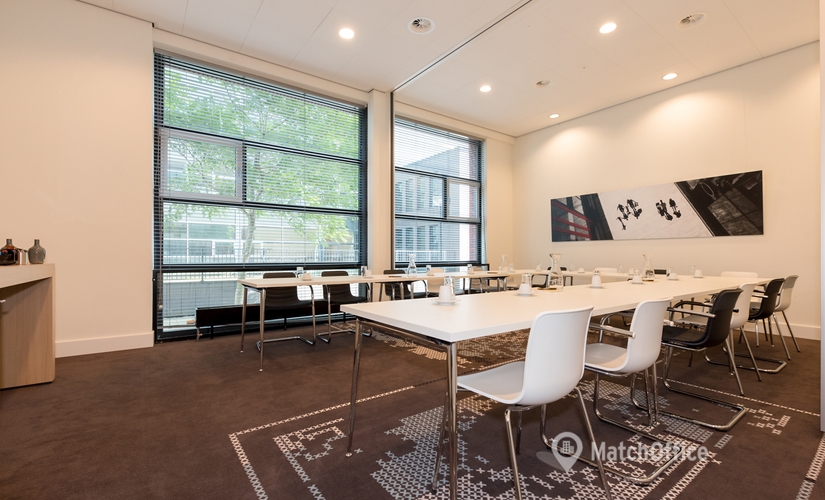 Choose a 50 m² Conference room in Sloterdijk, Teleport Boulevard 110 (1043 EJ) - 7 | MatchOffice