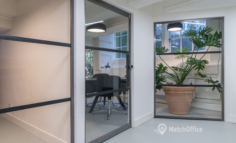 1200 m² Commercial office up for rent in Amsterdam Centre, Herengracht 168, 1016 BP  - 1 | MatchOffice