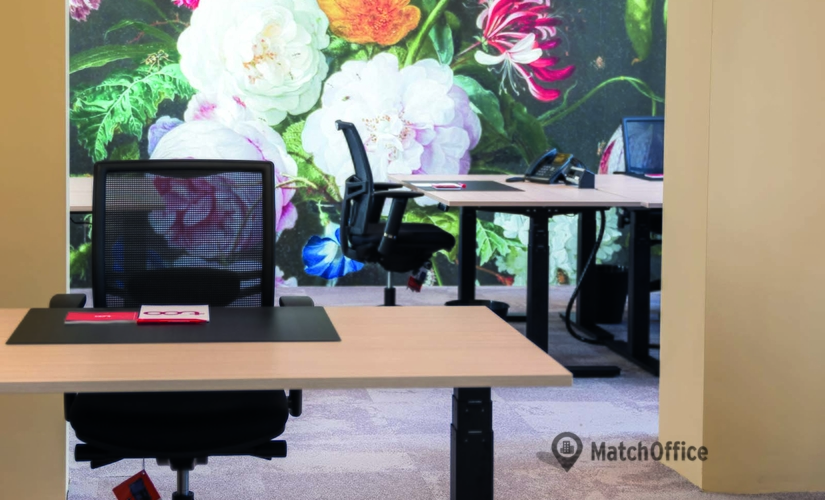 50 m² Conference space in Amsterdam Centre, Nieuwezijds Voorburgwal 104-108 (1012 SG) - 2 | MatchOffice.com