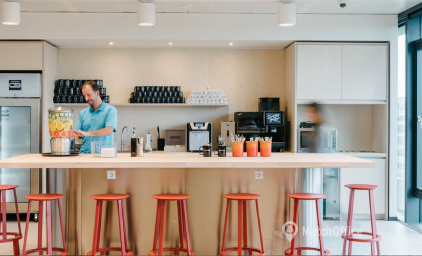 Gedeeld kantoor huren in Zuid, Strawinskylaan 4117, (1077 ZX) - 2 | MatchOffice