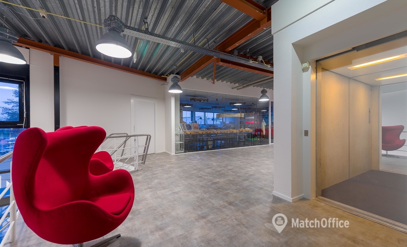 42 m² Business center building for rent in Haarlem, Bingerweg 18a - 18r (2031 AZ) - 0 | MatchOffice.com