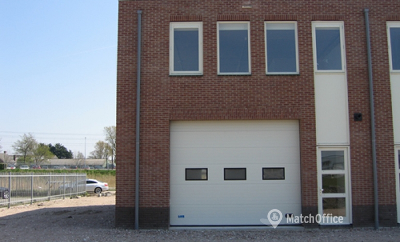 92 m² Business center place up for rent in Alkmaar, Kruiswijk 8 (1761 AR) - 1 | MatchOffice