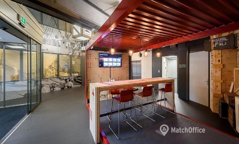 500 m² Business park building up for rent in Rotterdam, Max Euwelaan 21 (3062 MA) - 1 | MatchOffice.com