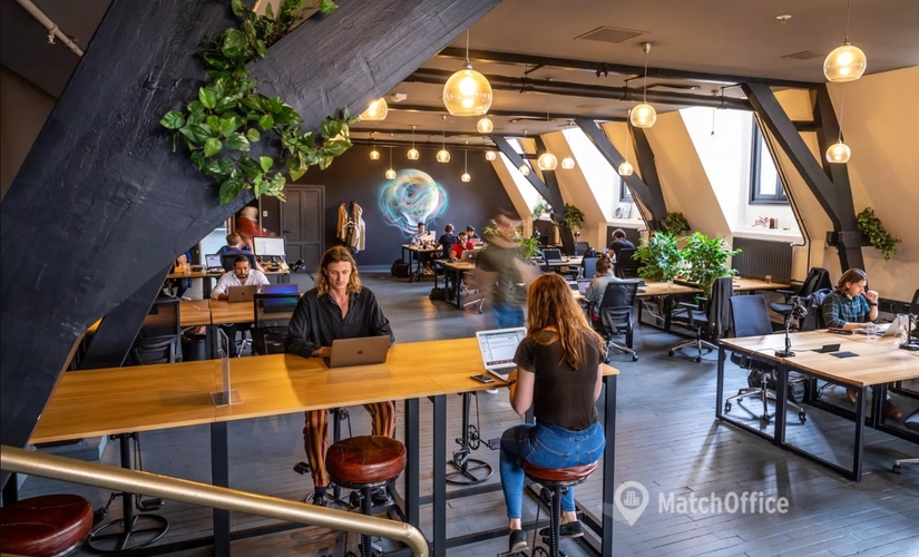 Rent comfortable a 30 m² Coworking space  in Amsterdam, Spuistraat 139F (1012 SV) - 3 | MatchOffice.com