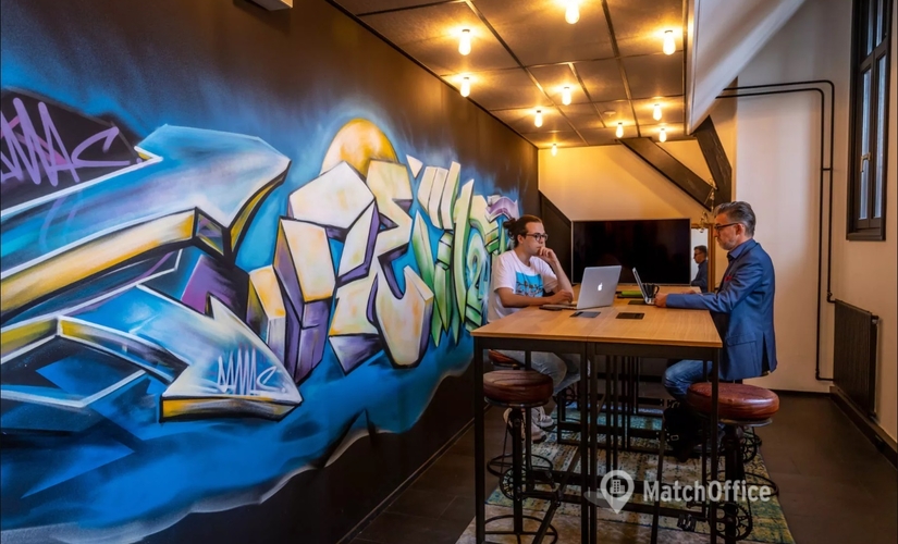 Join comfortable a 30 m² Coworking space  in Amsterdam, Spuistraat 139F (1012 SV) - 4 | MatchOffice.com