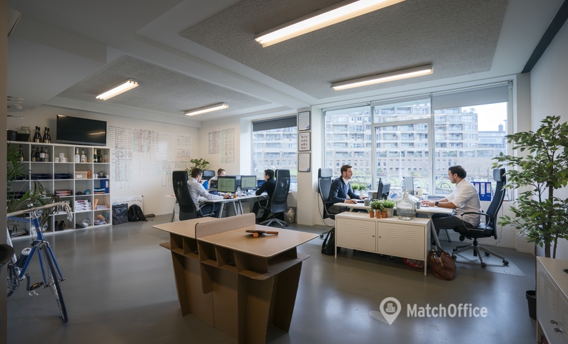 Join comfortable a 56 m² Co-working  in Amsterdam, Bos en Lommerplantsoen 1 - 3  (1055 AA) - 1 | MatchOffice