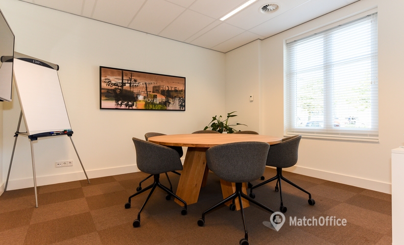 Rent a 50 m² Conference room in Den Haag, Koninginnegracht 19 (2514 AB) - 1 | MatchOffice