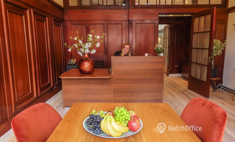 Explore comfortable a 80 m² Shared workspace  in Amsterdam, Herengracht (1017 BR) - 1 | MatchOffice