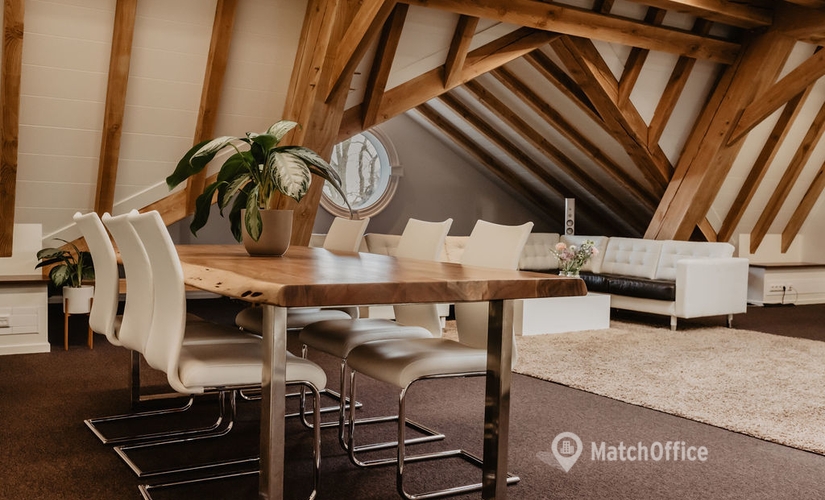 375 m² Business center building up for rent in Breda, Bredaseweg 8 (4844 CL) - 1 | MatchOffice.com