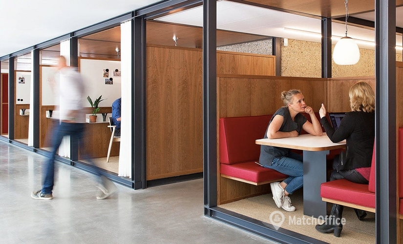 100 m² Business space property up for rent in Rotterdam, Hofplein 20 (3032 AC) - 2 | MatchOffice