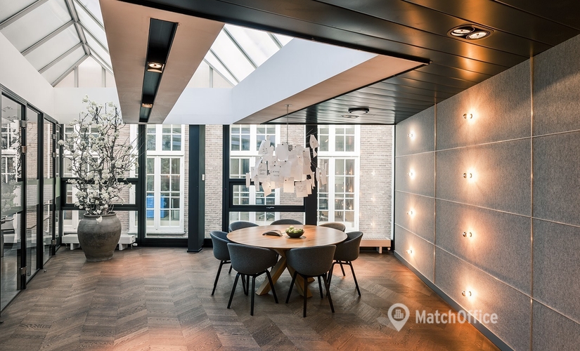 100 m² Convention center in Centre, Muiderstraat 1 (1011 PZ) - 3 | MatchOffice.com