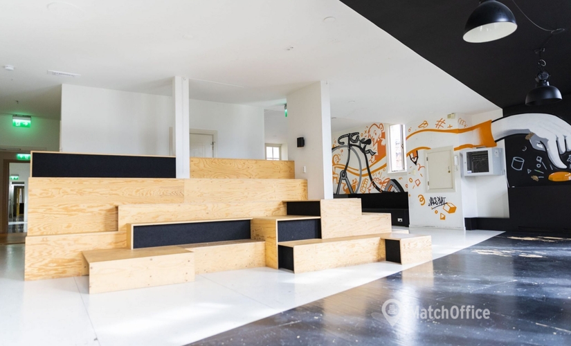 42 m² Shared workspace  in Amsterdam Centre, Prins Hendrikkade 21 (1012 TL) - 3 | MatchOffice.com