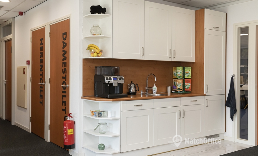 Bedrijfsbureau huren in Gouda, Leeghwaterstraat 23, (2811 DT) - 1 | MatchOffice