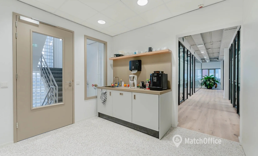 30 m² Business space in Amsterdam East, Joop Geesinkweg 501 (1096 AX) - 0 | MatchOffice.com
