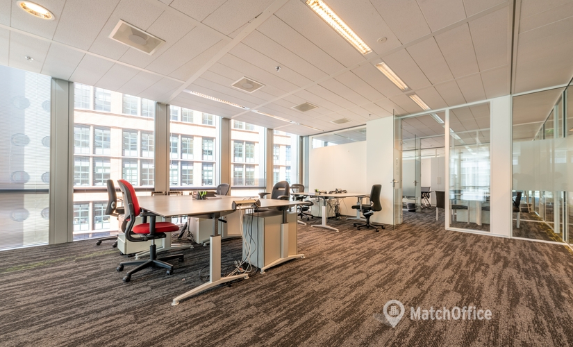 30 m² Meeting room in Amsterdam South, Claude Debussylaan 10 (1082 MD) - 1 | MatchOffice