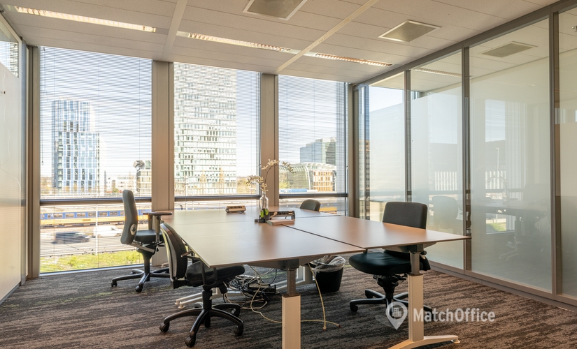 30 m² Conference space in Amsterdam South, Claude Debussylaan 10 (1082 MD) - 4 | MatchOffice