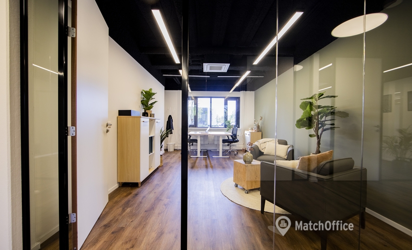 550 m² Business space in Woerden, Pelmolenlaan 16 (3447 GW) - 1 | MatchOffice.com