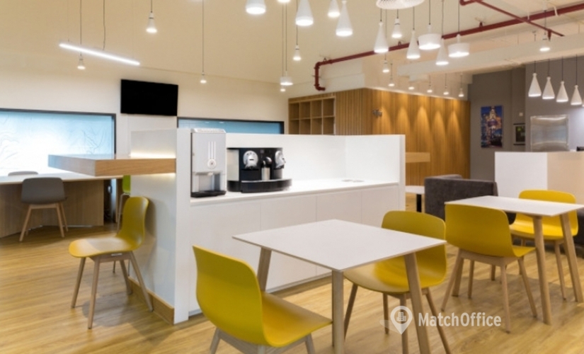 50 m² Shared workspace in Muscat, Arab Bank Building (113) - 3 | MatchOffice