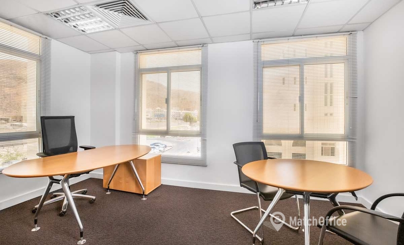 10 m² Coworking space in Muscat, Al Nahdah Road (118) - 3 | MatchOffice.com