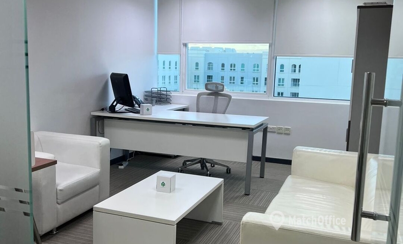 18 m² Serviced office in Al Khuwair, Dauhat Al Adab St (136) - 3 | MatchOffice.com